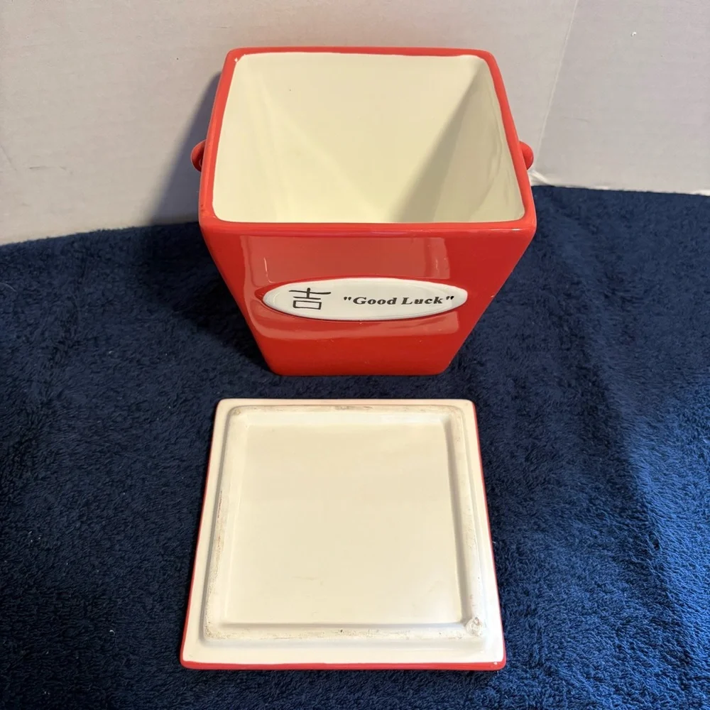 Vtg WCL 5” Ceramic Red Take Out Chinese Asian Food Takeout Box “Good Luck” Decor